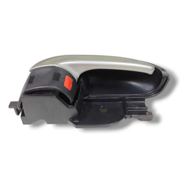 Maçaneta Interna Tras Direi Toyota Etios 1.3 16v 2017 A 2019 Prateado Traseira