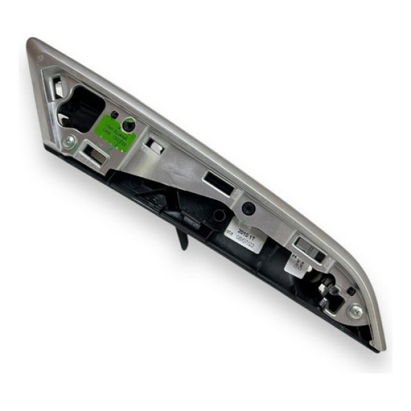 Puxador Porta Dianteira Esquerda Toyota Corolla Cross 2023 Prateado