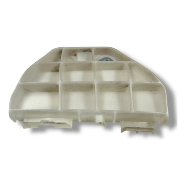 Guia Parachoque Traseiro Esquerdo Toyota Corolla 2009 A 2014