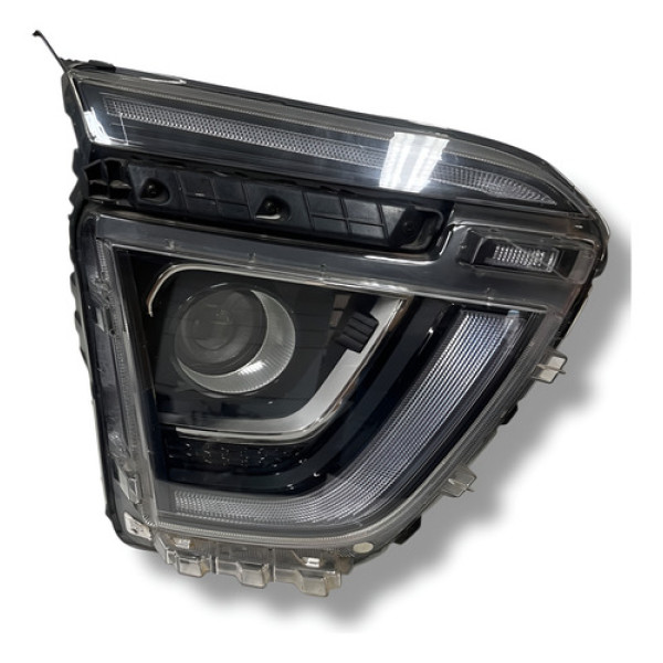 Farol Direito Hyundai Creta 2022 A 2024 Avaria Direito/passageiro