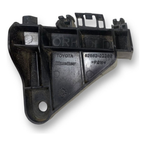 Guia Parachoque Traseiro Direito Toyota Corolla 2015 A 2019 