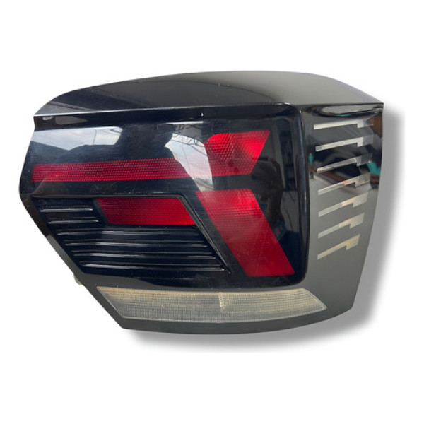 Lanterna Traseira Direita Volkswagen Polo Track 2023 Direito/passageiro Vermelho