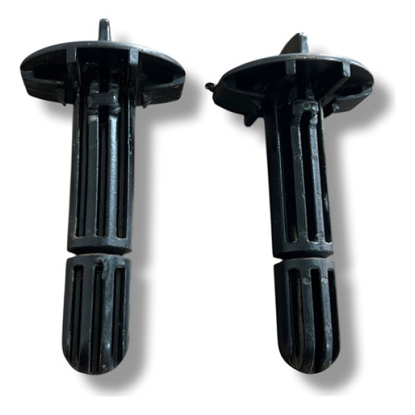 Trava Radiador Renault Duster 2024 Prateado