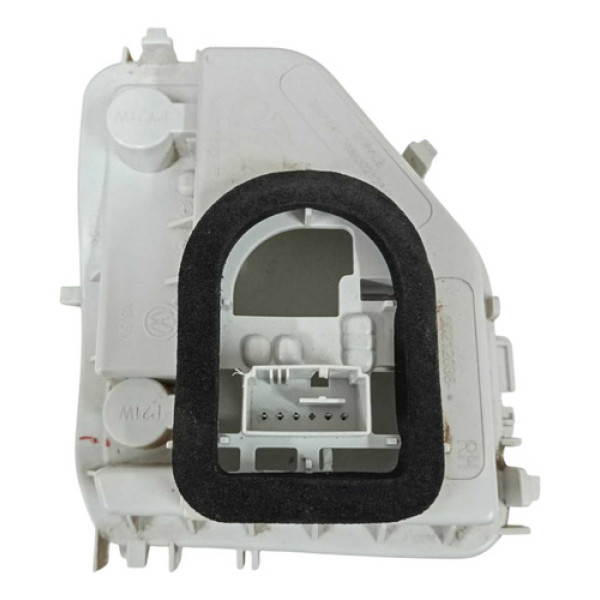 Circuito Lanterna Traseira Direita Vw Cross 200 Tsi 2023