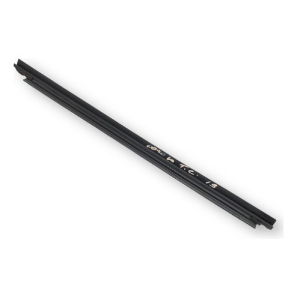 Borracha Canaleta Interna Traseira Esquerda Corolla 2019