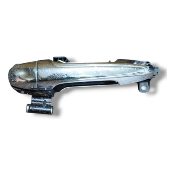 Maçaneta Externa Traseira Esquerda Toyota Hilux 2016 A 2024