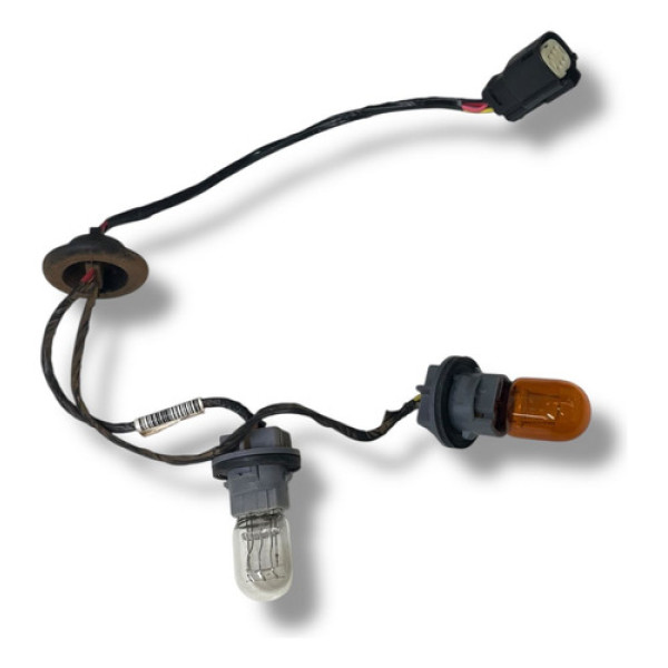 Chicote Lanterna Traseira Direita Chevrolet Onix 2022