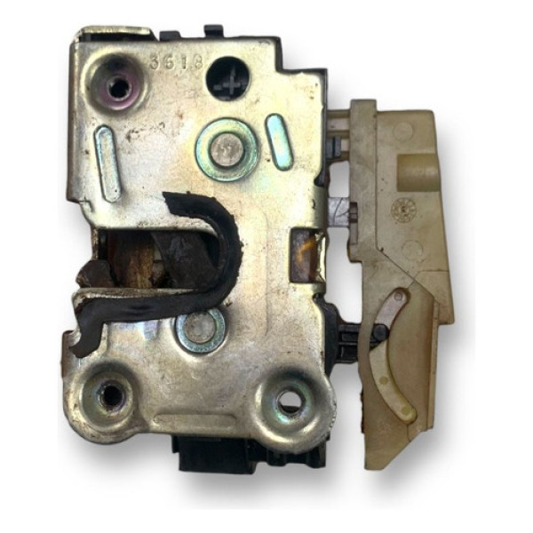 Fechadura Porta Dianteira Direita Duster 2016 A 2020