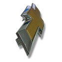 Emblema Dianteiro Chevrolet Onix Prisma  Cromado Com Dourado